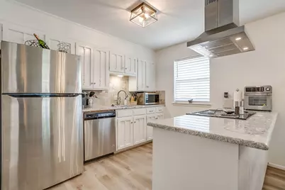 4761 Fieldcrest Drive, Fort Worth, TX 76109 - Photo 10