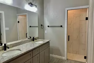 819 Arkansas River Dr, Granbury, TX 76048 - Photo 10