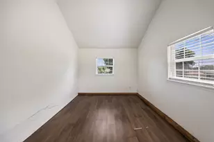 321 W 7th St, Weatherford, TX 76086 - Photo 10