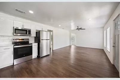 321 W 7th Street, Weatherford, TX 76086 - Photo 8