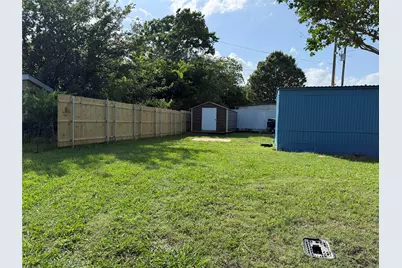 242 Cobb Avenue, Van Alstyne, TX 75495 - Photo 14