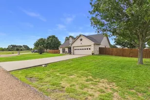 6080 Sunrise Ct, Athens, TX 75752 - Photo 4