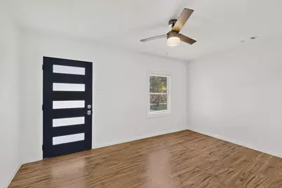 813 Travis Street, Garland, TX 75040 - Photo 6