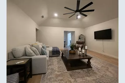 355 35th Street SE, Paris, TX 75460 - Photo 2