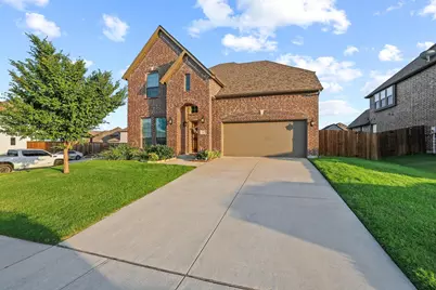 223 Thompson Drive, Van Alstyne, TX 75495 - Photo 2