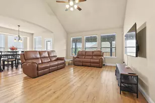 223 Thompson Dr, Van Alstyne, TX 75495 - Photo 16