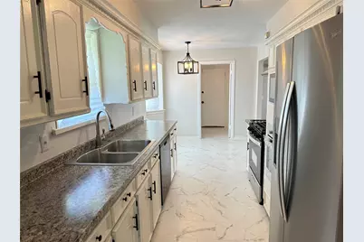5823 Marview Lane, Dallas, TX 75227 - Photo 10