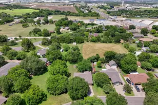 316 E Chapman Rd, Hewitt, TX 76643 - Photo 24
