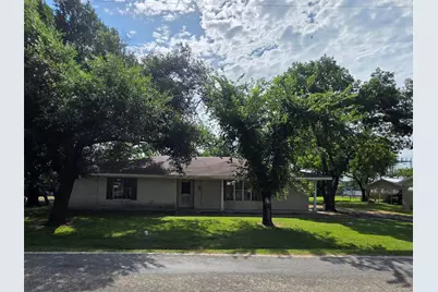 204 Fordyce Street, Barry, TX 75102 - Photo 2