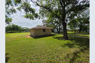 204 Fordyce Street, Barry, TX 75102 - Photo 24