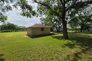 204 Fordyce St, Barry, TX 75102 - Photo 24