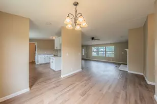 153 Clay Ct, Springtown, TX 76082 - Photo 12