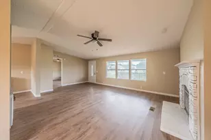 153 Clay Ct, Springtown, TX 76082 - Photo 10
