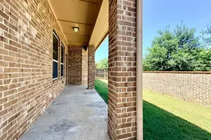 6704 Castillo St, Irving, TX 75039 - Photo 30