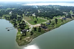 551 Shoreline Dr, Mabank, TX 75143 - Photo 1
