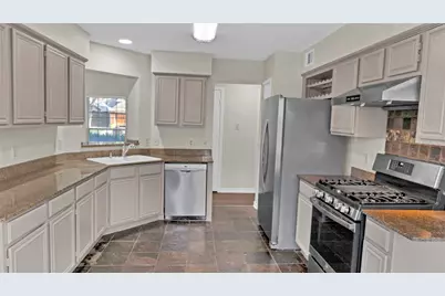 517 Las Cruces Drive, Irving, TX 75063 - Photo 8