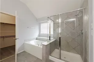 12422 Daimler Dr, Frisco, TX 75033 - Photo 20