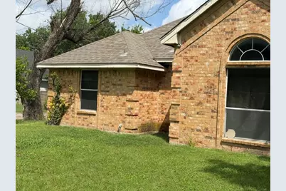 1500 E 6th Avenue, Corsicana, TX 75110 - Photo 1