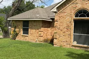 1500 E 6th Ave, Corsicana, TX 75110 - Photo 1