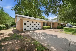501 Simmons Dr, Euless, TX 76040 - Photo 4