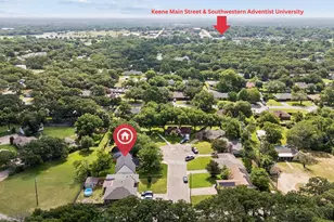 902 Melanie Ln, Keene, TX 76059 - Photo 4