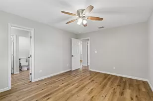 902 Melanie Ln, Keene, TX 76059 - Photo 20