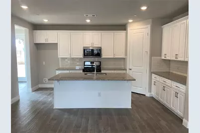 801 Ponds Edge Lane, Euless, TX 76040 - Photo 6