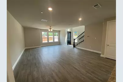 801 Ponds Edge Lane, Euless, TX 76040 - Photo 12