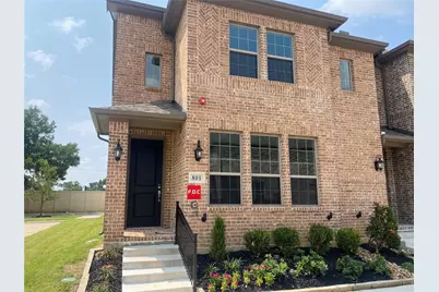 801 Ponds Edge Lane, Euless, TX 76040 - Photo 1