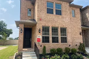801 Ponds Edge Ln, Euless, TX 76040 - Photo 1