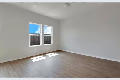 10508 Ruffin Drive, Fort Worth, TX 76131 - Photo 6
