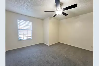 929 W Hickory Street #A14, Denton, TX 76201 - Photo 8