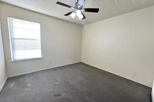 929 W Hickory St, Denton, TX 76201 - Photo 6