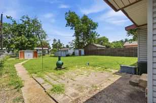 1625 Meadowbrook Dr, Garland, TX 75042 - Photo 22