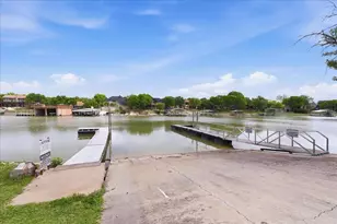 8820 St Annes Ct, Fort Worth, TX 76179 - Photo 4