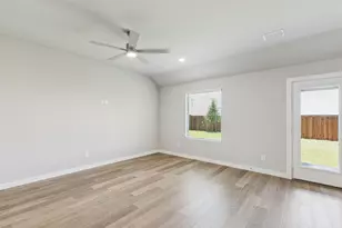 849 Rockcloud Dr, Fort Worth, TX 76052 - Photo 10