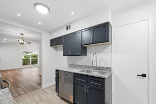 11410 Park Central Pl, Dallas, TX 75230 - Photo 18