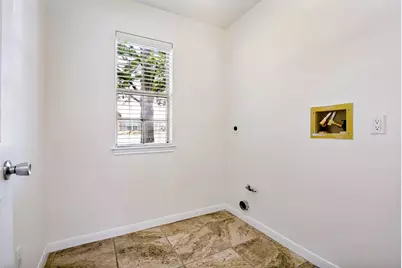 1318 Newport Drive, Carrollton, TX 75006 - Photo 16