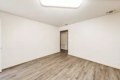 907 N Lamb Street, Bowie, TX 76230 - Photo 16