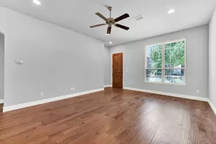 4666 Dozier Rd, Carrollton, TX 75010 - Photo 10