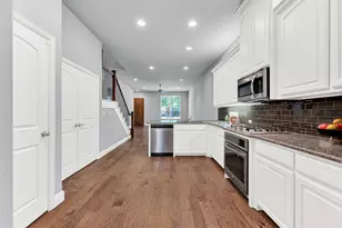 4666 Dozier Rd, Carrollton, TX 75010 - Photo 14