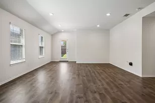313 Samuel St, Denton, TX 76207 - Photo 8