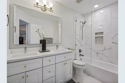 3251 Yeltes, Grand Prairie, TX 75054 - Photo 14