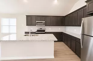538 Concho St, Aubrey, TX 76227 - Photo 2