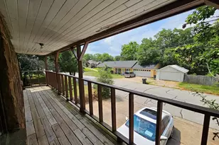 1120 S Donnybrook Ave, Tyler, TX 75701 - Photo 4