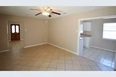821 Rea Avenue, Lancaster, TX 75146 - Photo 8