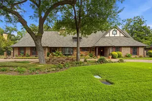 3805 Hollow Creek Rd, Benbrook, TX 76116 - Photo 1