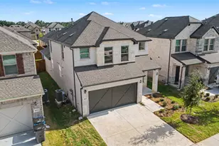 909 Apeldoorn Trl, Little Elm, TX 75068 - Photo 4