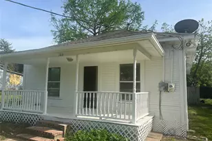 125 W College St, Princeton, TX 75407 - Photo 2
