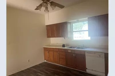 125 W College Street, Princeton, TX 75407 - Photo 6